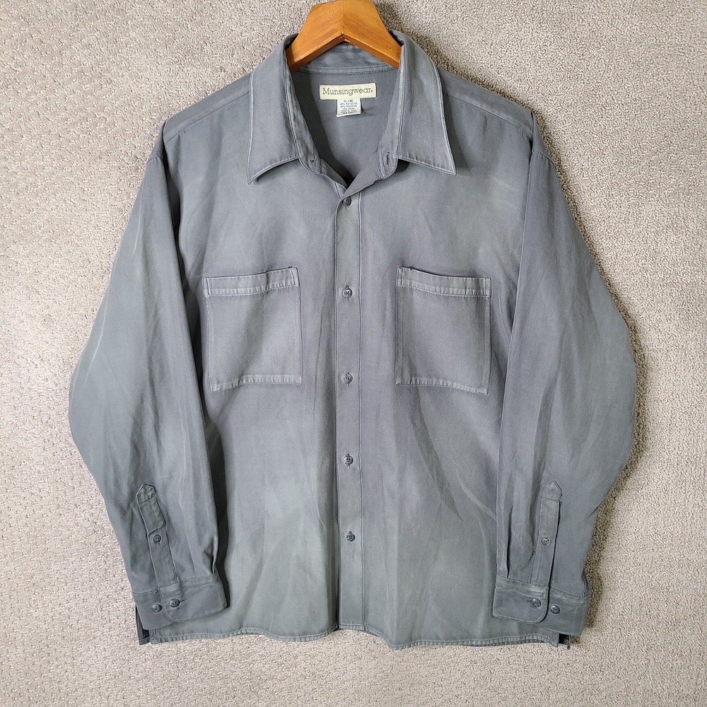 Vintage Munsingwear Shirt Mens XL Gray Button Down Sueded Polyester Long Sleeve